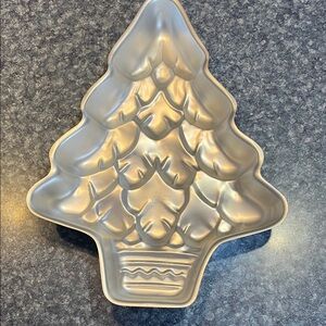 Wilton Silver Christmas Tree Cake Pan
